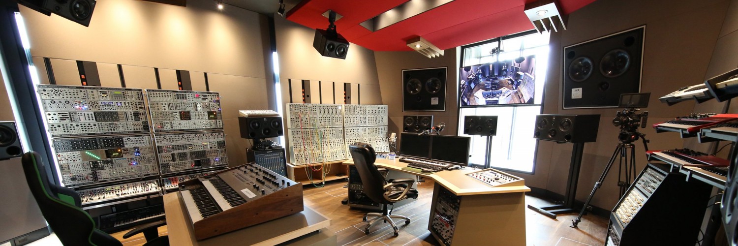 See Inside Deadmau5 S Gorgeous New Home Studio Noiseporn